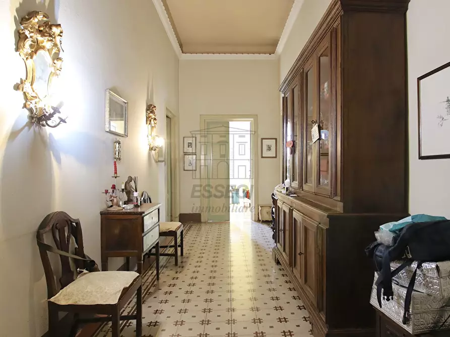 Immagine 4 di Villa in vendita  a Lucca