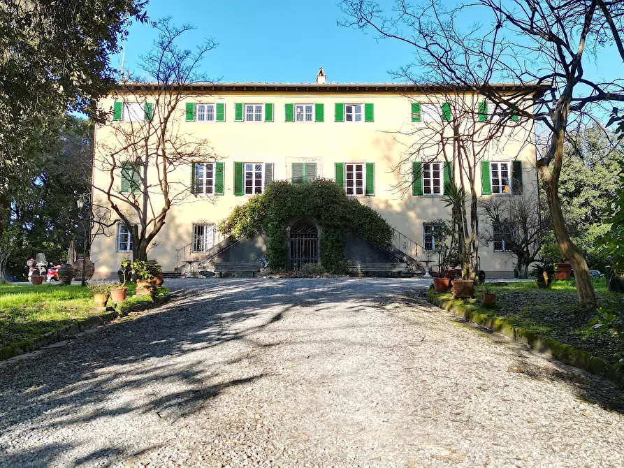 Immagine 23 di Villa in vendita  in Via del Caporale 773 a Lucca
