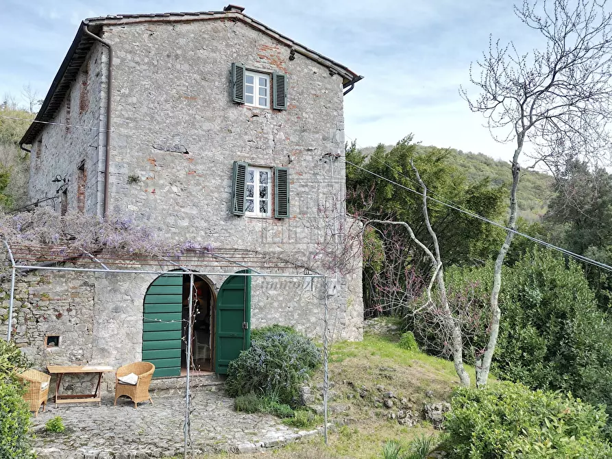Immagine 12 di Rustico / casale in vendita  in S.v. di Partigliano 11/A a Lucca
