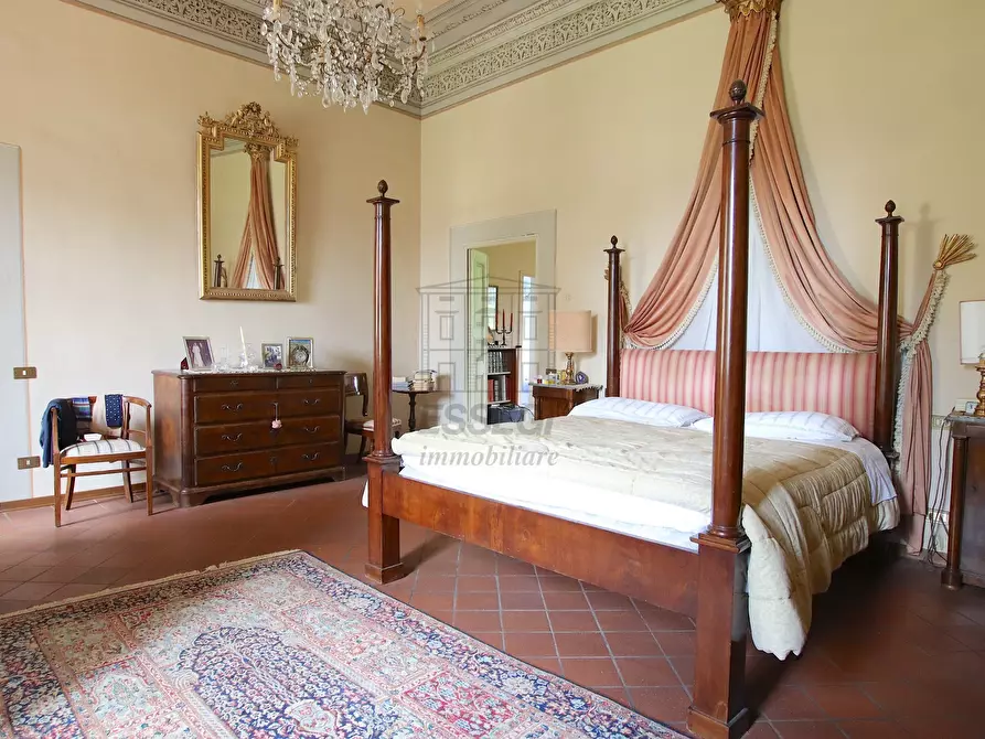 Immagine 22 di Villa in vendita  in Via dei Gambarini a Lucca