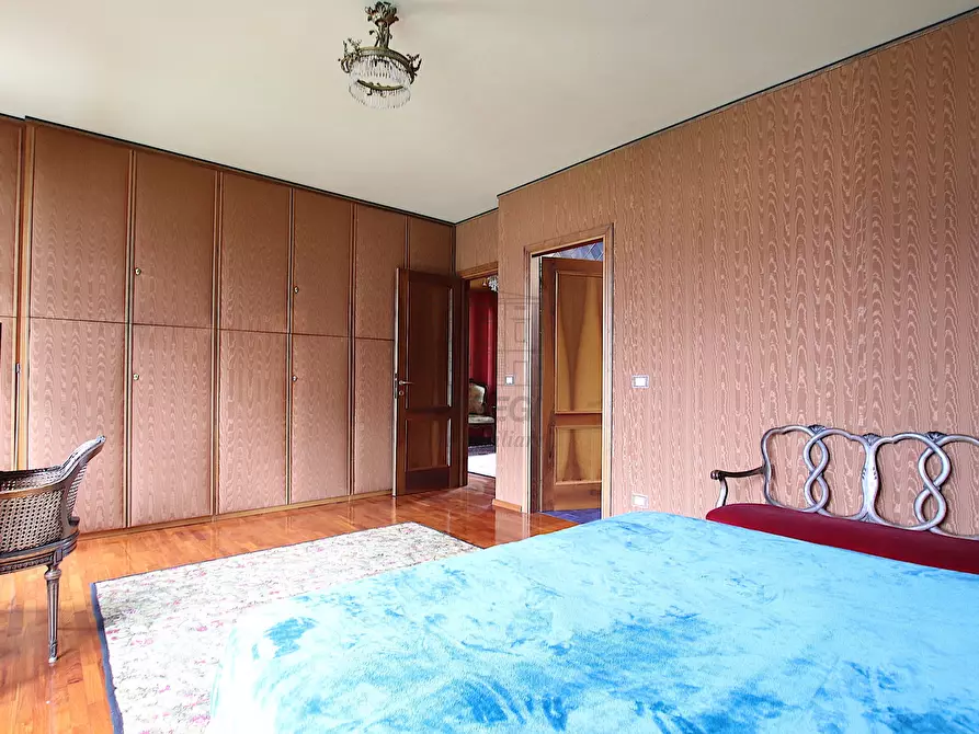 Immagine 21 di Villa in vendita  in Viale Cesare Biondi 68 a Barga