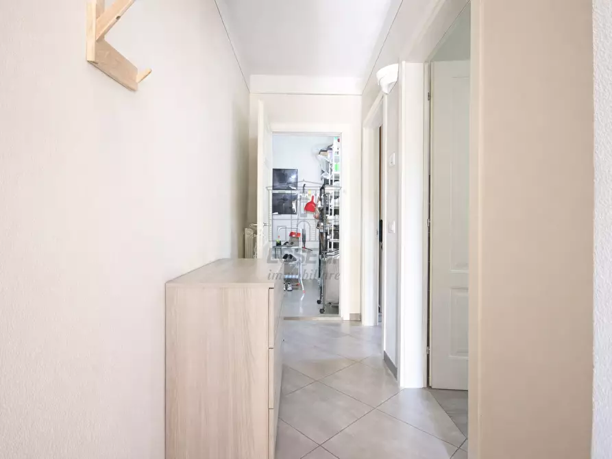 Immagine 6 di Appartamento in vendita  in Via Sant'Alessio a Lucca