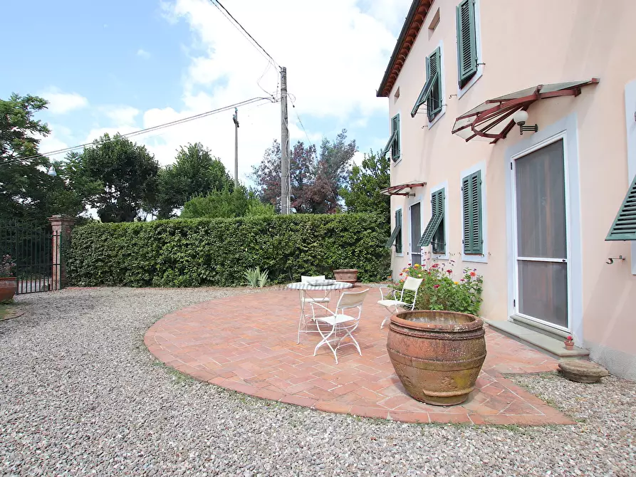 Immagine 4 di Villa in vendita  in Via di segromigno a Capannori