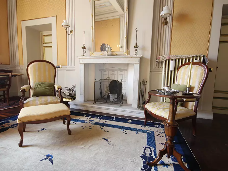 Immagine 17 di Appartamento in vendita  in piazza san frediano a Lucca