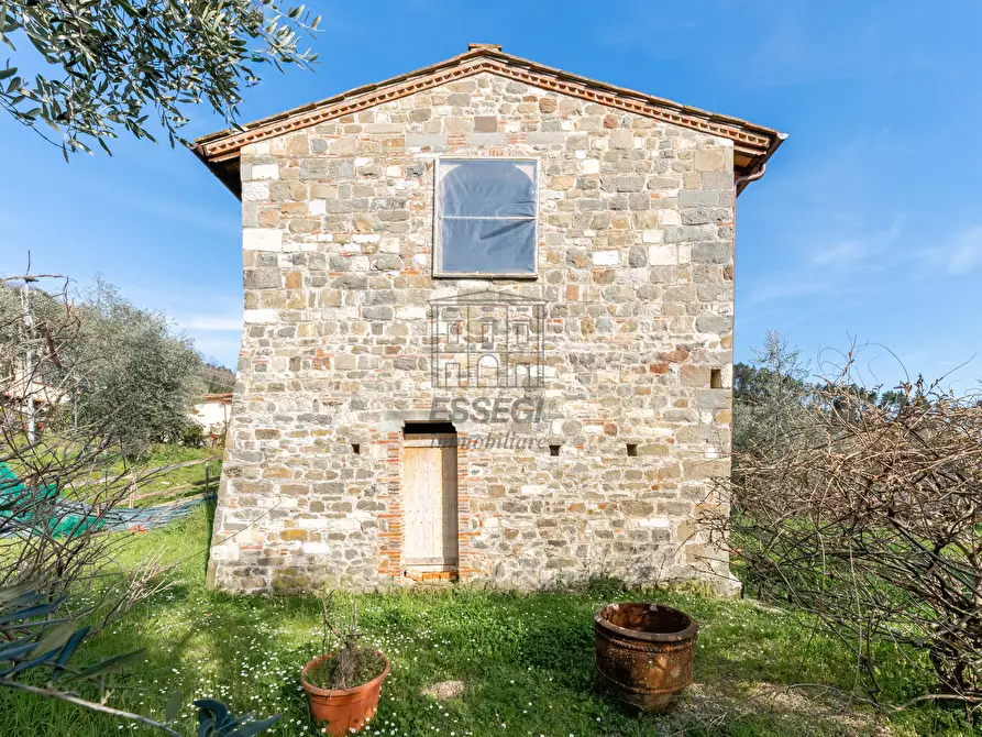 Immagine 5 di Rustico / casale in vendita  in via del Calissi 18 a Pescaglia
