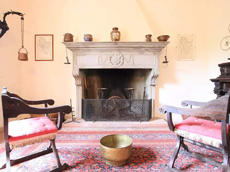 Immagine 22 di Villa in vendita  in via di montecatino a Lucca