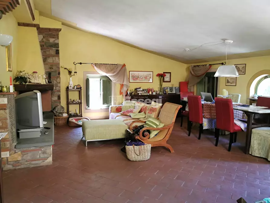 Immagine 54 di Villa in vendita  a Lucca