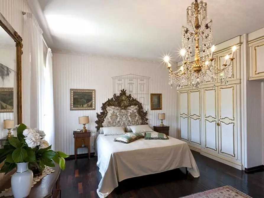 Immagine 22 di Villa in vendita  in Viale Umberto I 148 a Bagni Di Lucca