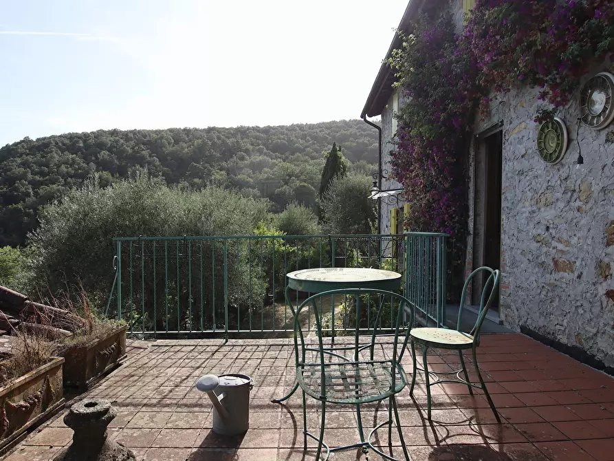 Immagine 8 di Rustico / casale in vendita  in Via per Chiatri 734 a Lucca