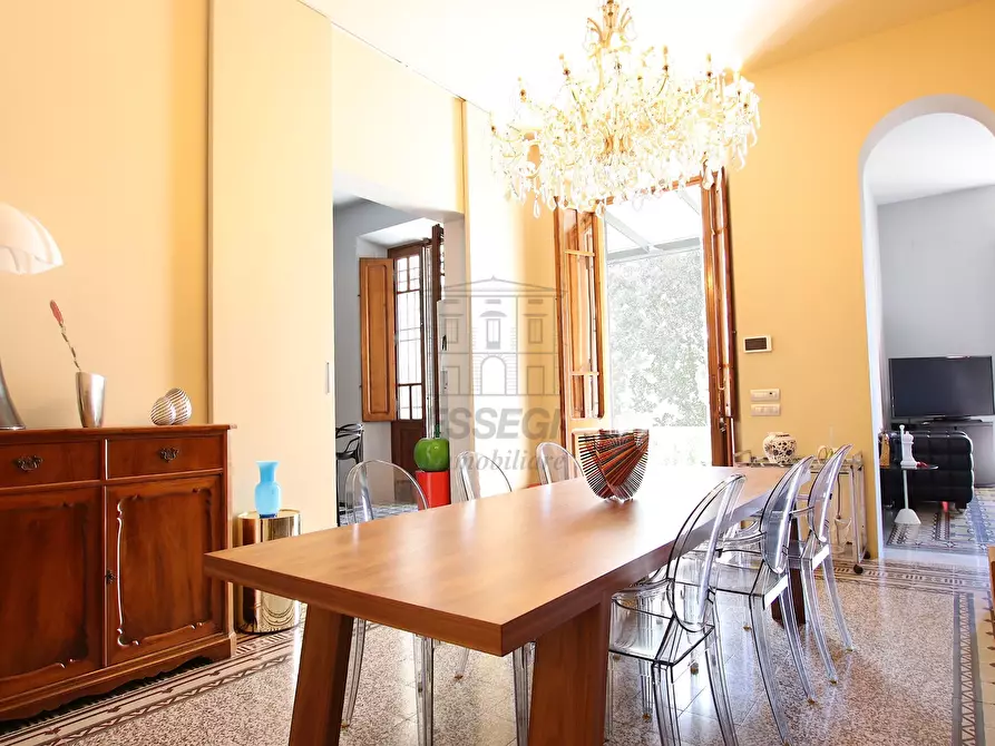 Immagine 1 di Appartamento in vendita  in Viale Pacini 115 a Lucca