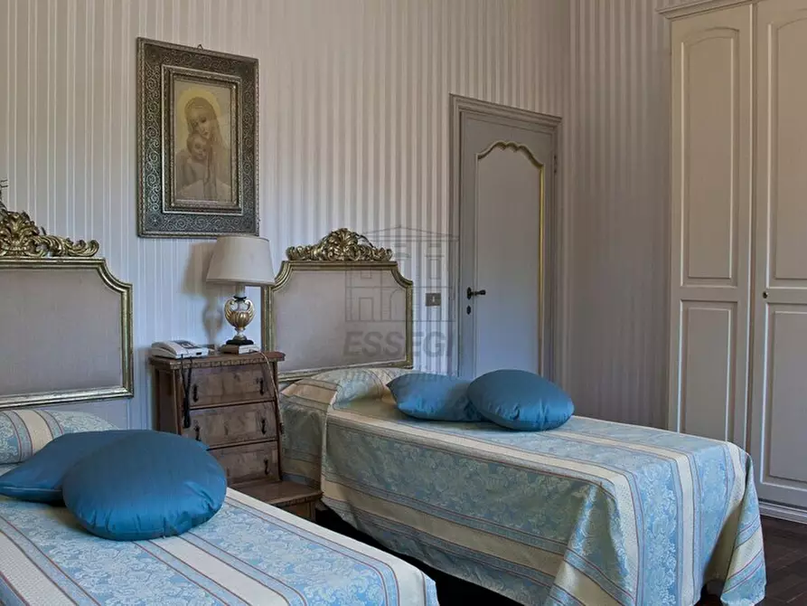 Immagine 10 di Villa in vendita  in Viale Umberto I 148 a Bagni Di Lucca