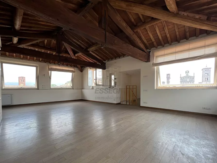 Immagine 4 di Appartamento in vendita  in Via S. Nicolao 16 a Lucca