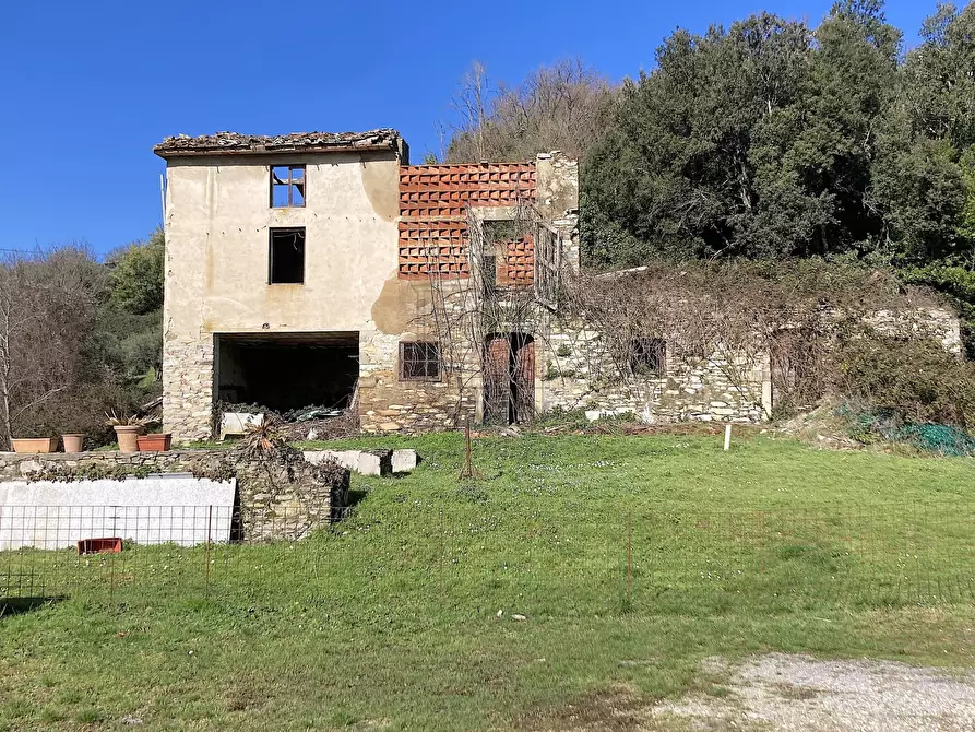 Immagine 11 di Rustico / casale in vendita  in via di villa pardini lucca a Lucca