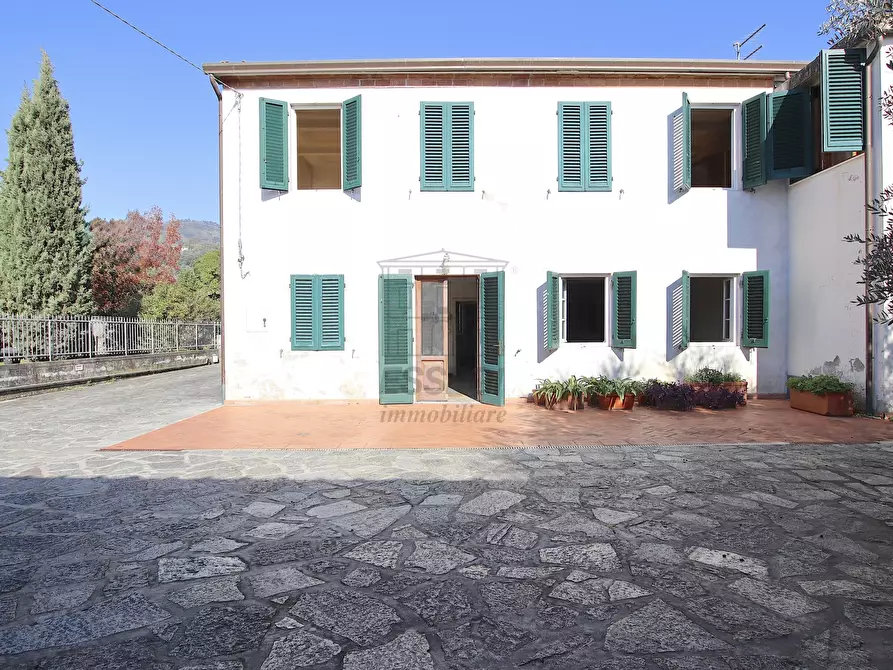 Immagine 53 di Rustico / casale in vendita  in Via Fraga Alta 1 a Capannori