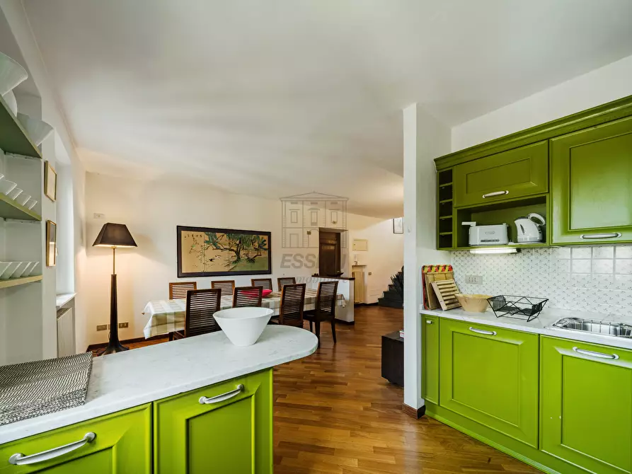 Immagine 7 di Appartamento in vendita  in Via della Zecca a Lucca