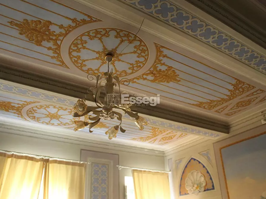 Immagine 4 di Villa in vendita  in Via Nuova per Pisa a Lucca