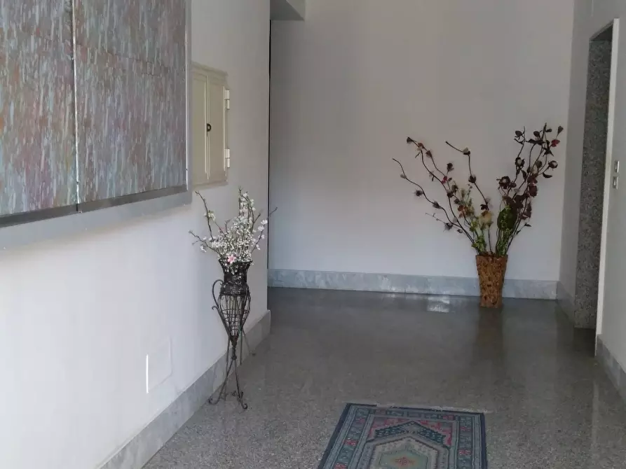 Immagine 12 di Bilocale in vendita  in Via del Tordo 14 a Reggio Di Calabria