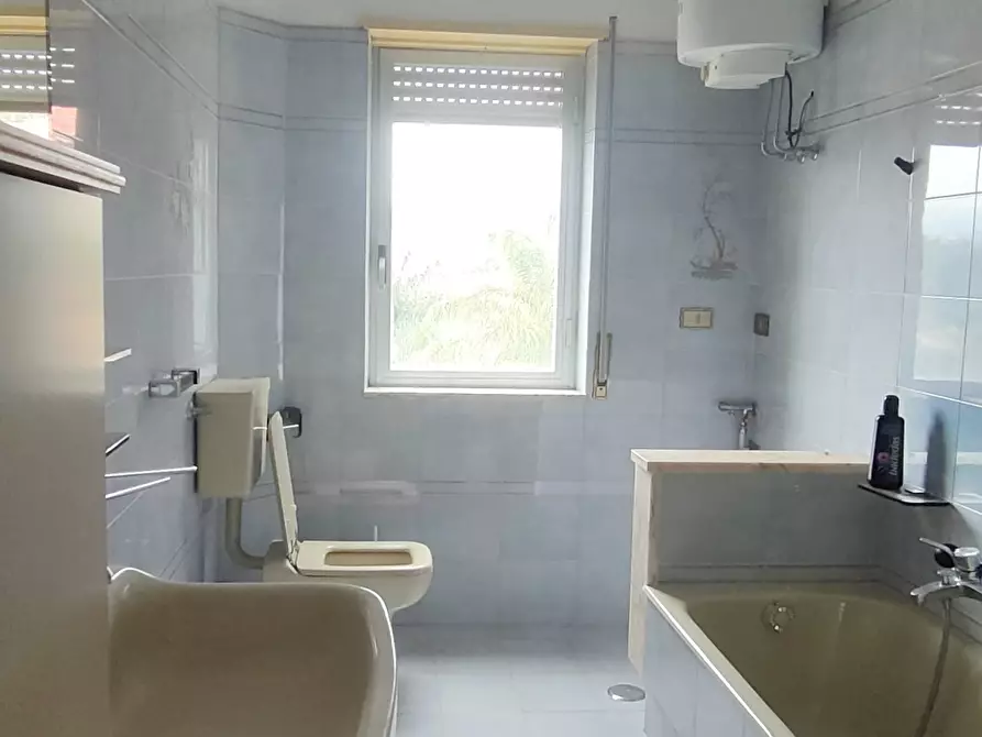 Immagine 24 di Trilocale in vendita  in Via Roma a Martone