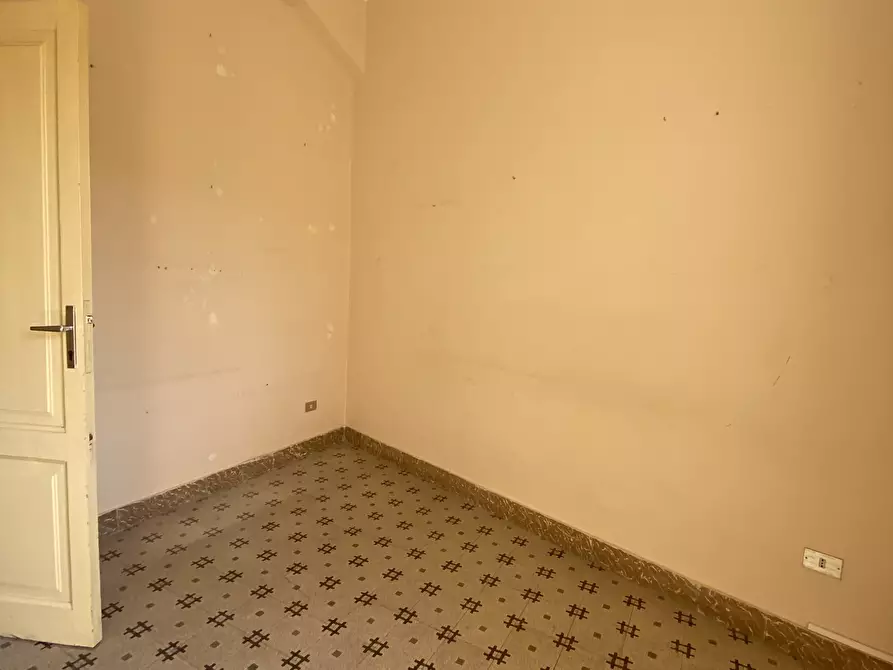 Immagine 12 di Pentalocale in vendita  in Via Paolo Pellicano 21 a Reggio Di Calabria