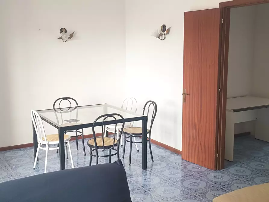 Immagine 5 di Trilocale in affitto  in Gallico Marina a Reggio Di Calabria