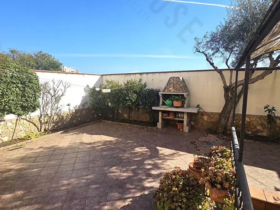 Immagine 6 di Villetta a schiera in vendita  a Quartu Sant'elena