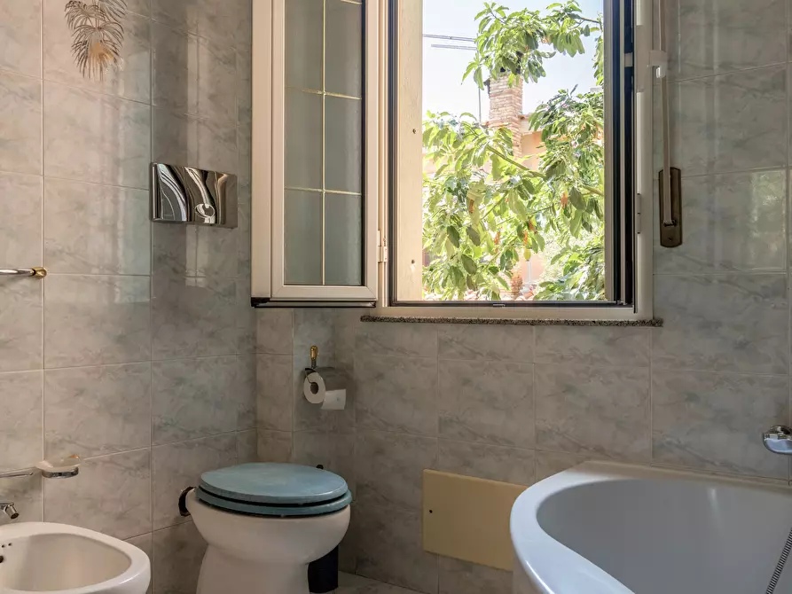 Immagine 15 di Villetta a schiera in vendita  a Assemini