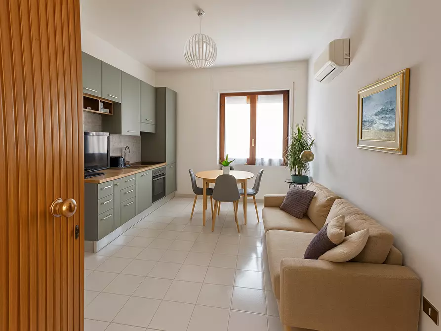 Immagine 3 di Appartamento in vendita  in Via Dante a Quartu Sant'elena