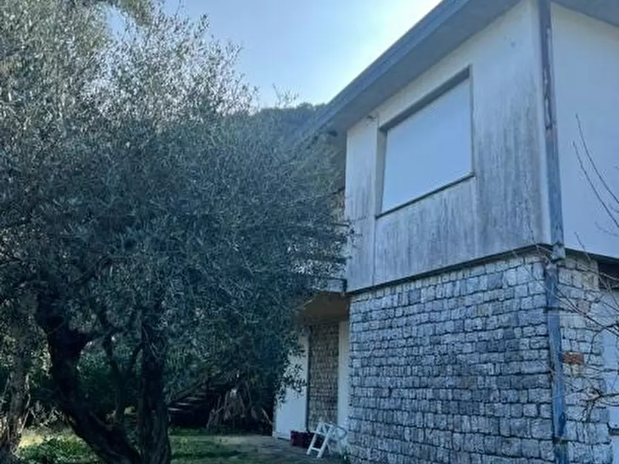 Immagine 22 di Villa in vendita  a Portovenere