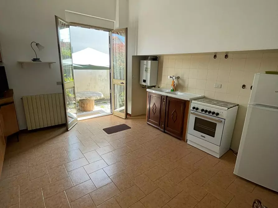 Immagine 5 di Porzione di casa in vendita  in Via Pisanello 59 a Ameglia
