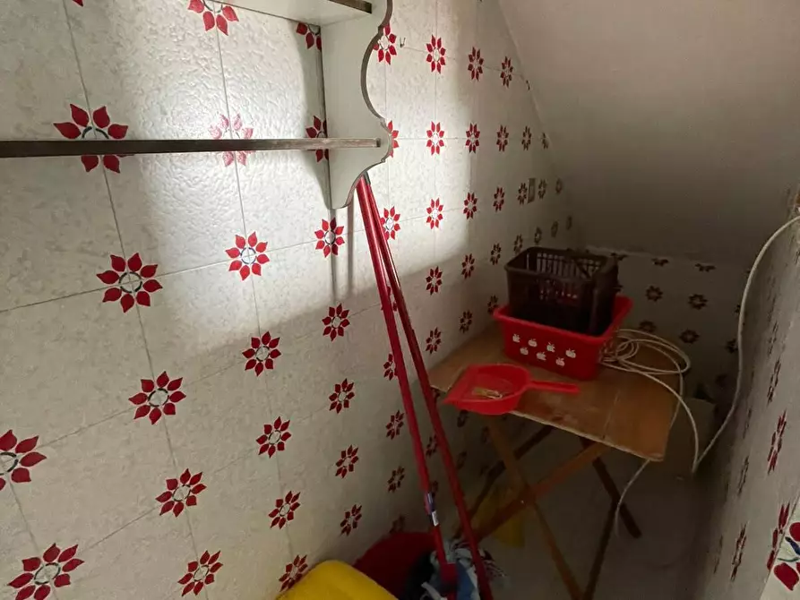 Immagine 8 di Porzione di casa in vendita  a Ameglia