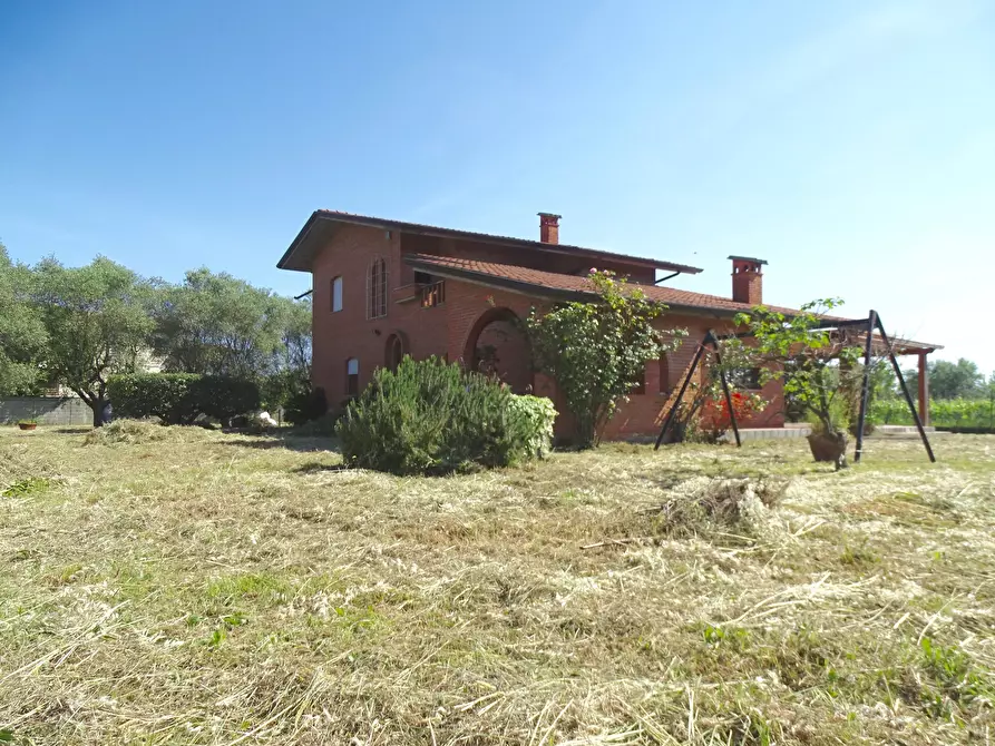 Immagine 23 di Villa in vendita  a Ortonovo