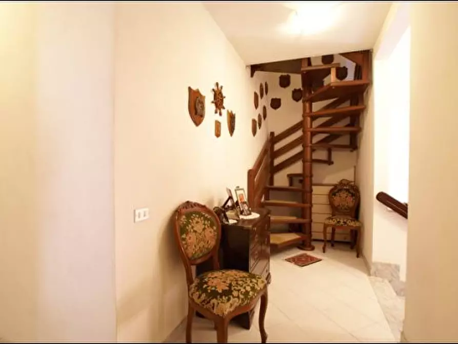 Immagine 25 di Terratetto in vendita  a Ameglia