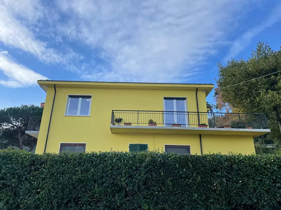 Immagine 38 di Casa indipendente in vendita  a Ameglia