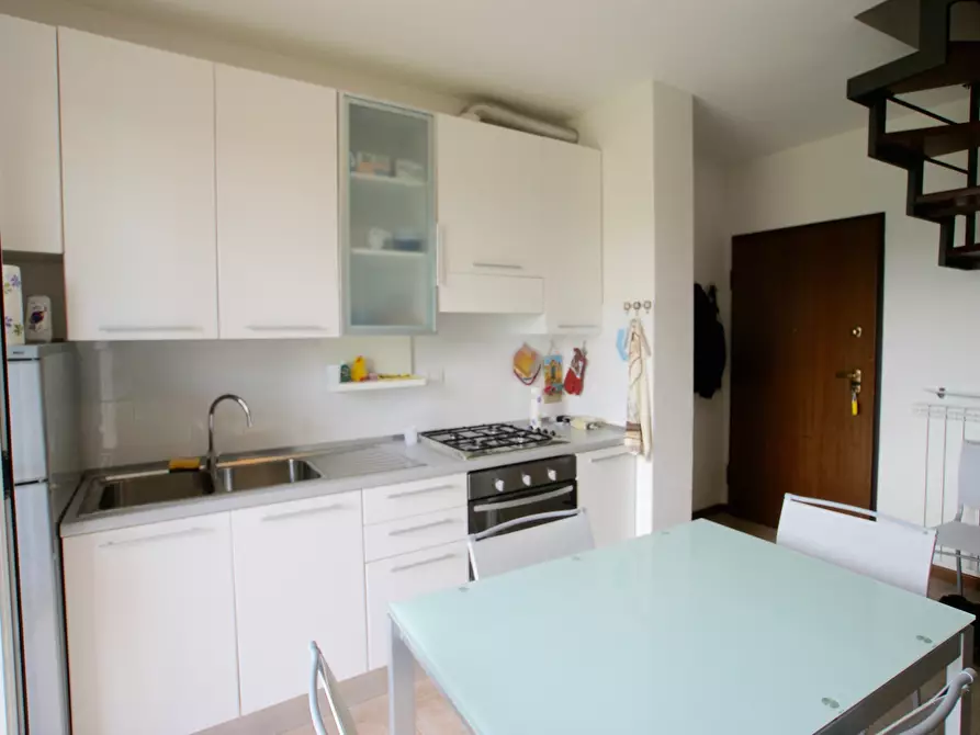 Immagine 4 di Trilocale in vendita  a Ameglia