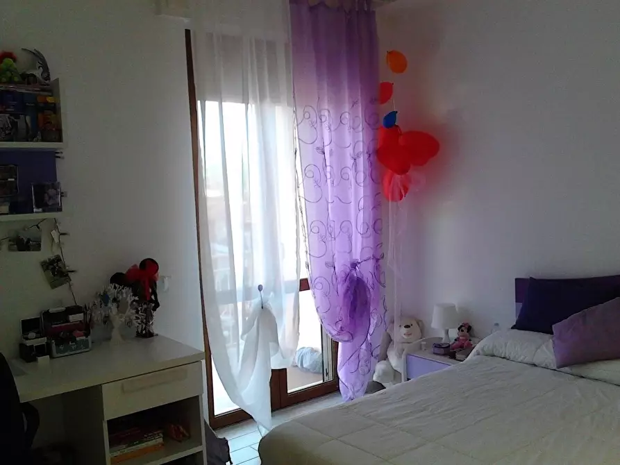 Immagine 7 di Quadrilocale in vendita  a Ameglia