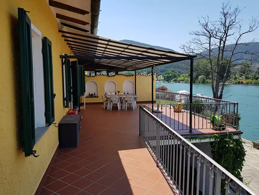 Immagine 7 di Casa semindipendente in vendita  a Ameglia