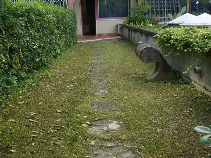 Immagine 2 di Monolocale in vendita  a Ameglia