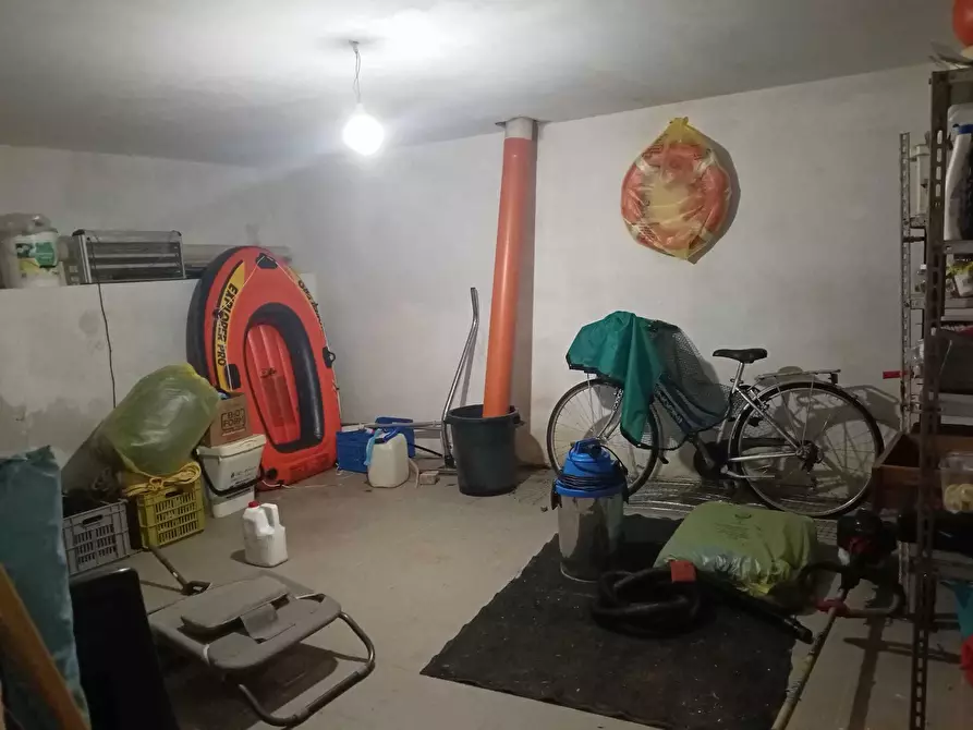 Immagine 24 di Bilocale in vendita  a Ameglia