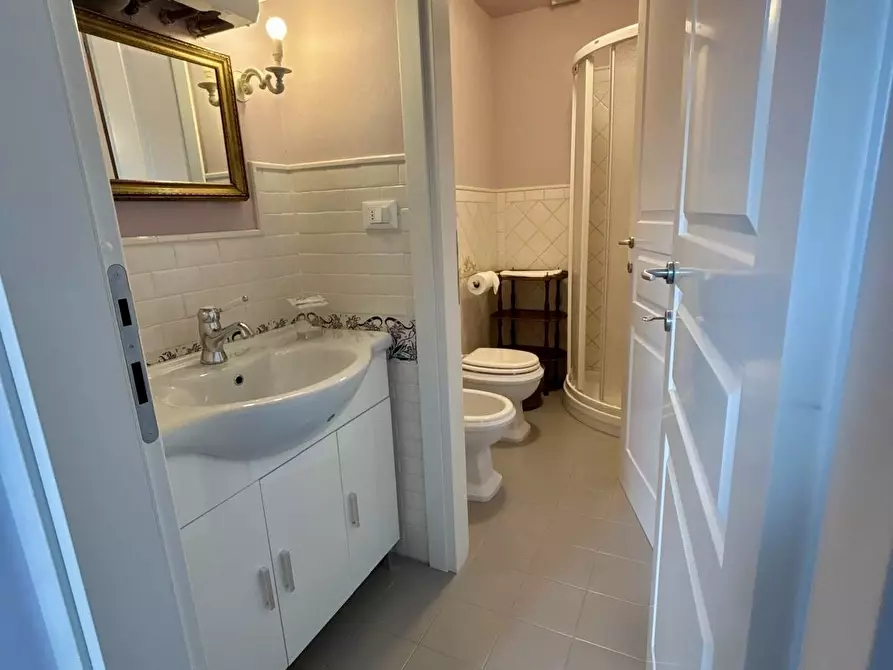 Immagine 8 di Casa semindipendente in vendita  a Ameglia