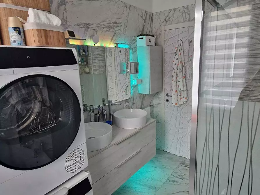 Immagine 25 di Appartamento in vendita  a Ameglia