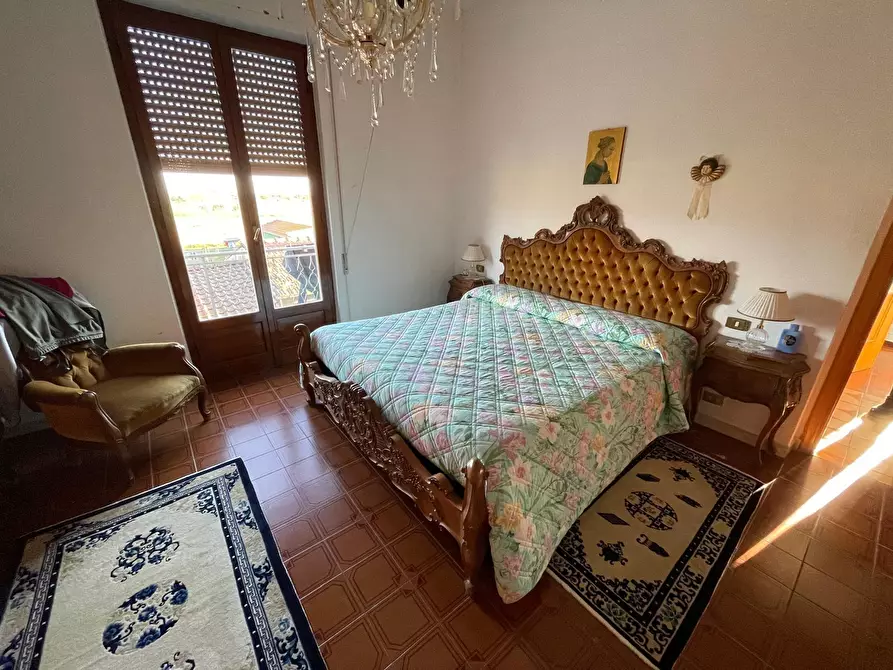 Immagine 14 di Pentalocale in vendita  a Ameglia