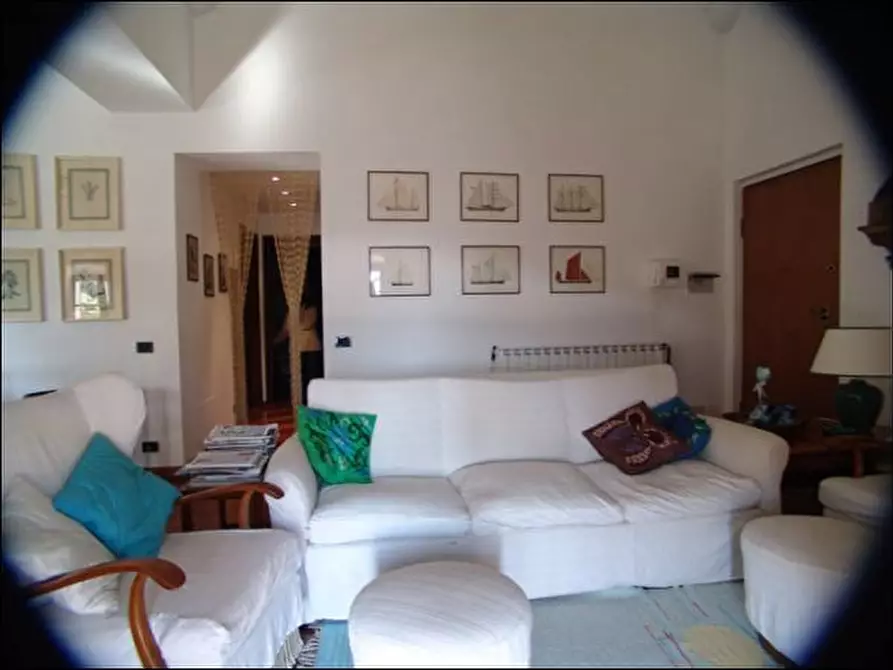 Immagine 5 di Pentalocale in vendita  a Ameglia