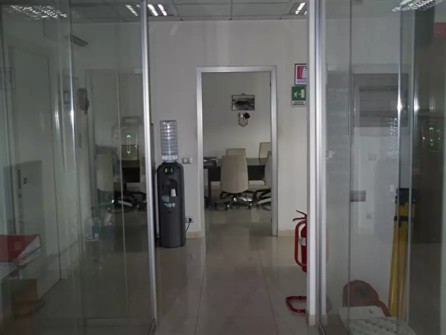 Immagine 3 di Capannone industriale in vendita  in Via della Cisa a Santo Stefano Di Magra