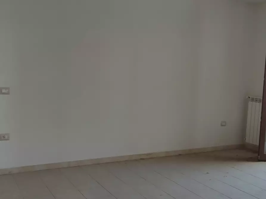 Immagine 8 di Appartamento in vendita  a Aulla