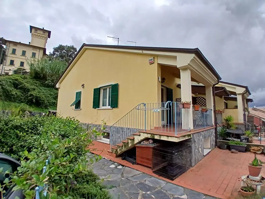Immagine 25 di Casa semindipendente in vendita  in Via Valle 8 a Vezzano Ligure