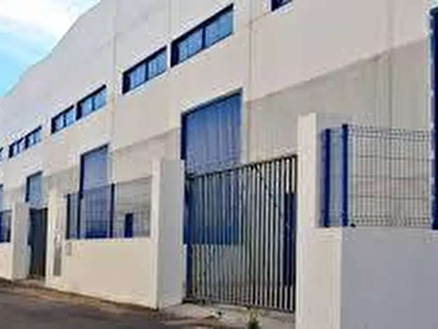 Immagine 2 di Capannone industriale in vendita  in VIA XX SETTEMBRE a Carrara