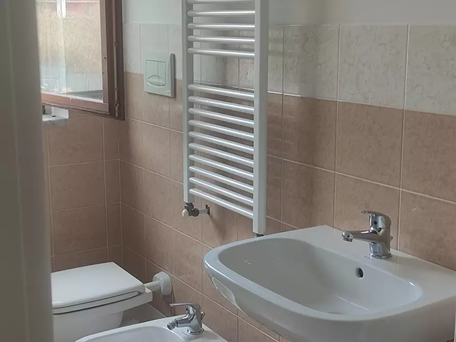 Immagine 3 di Appartamento in vendita  a Aulla