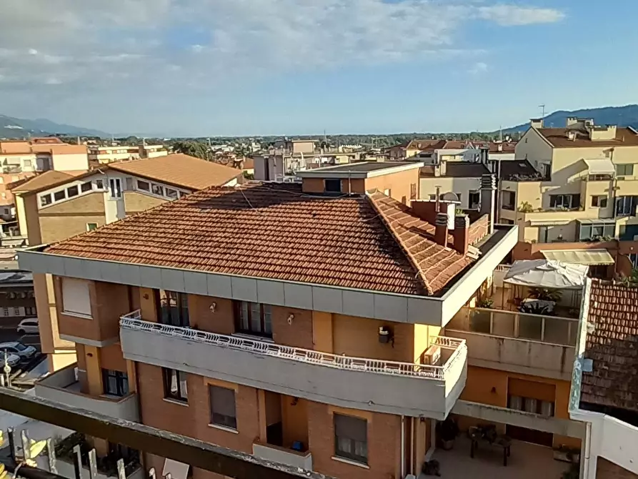 Immagine 21 di Appartamento in vendita  in Via Pietro Gori a Sarzana