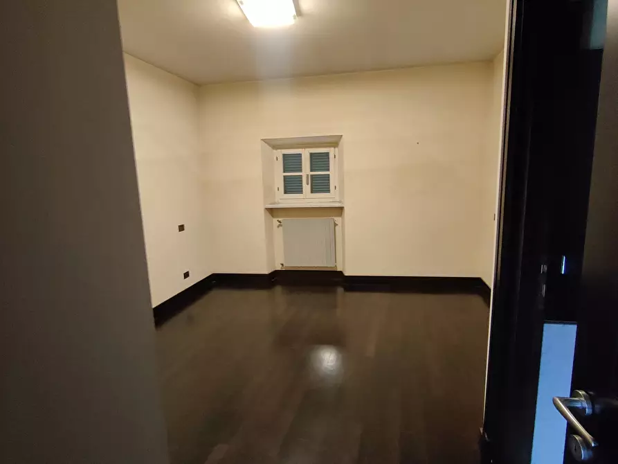 Immagine 19 di Appartamento in affitto  in Via Verdi 1B a Carrara