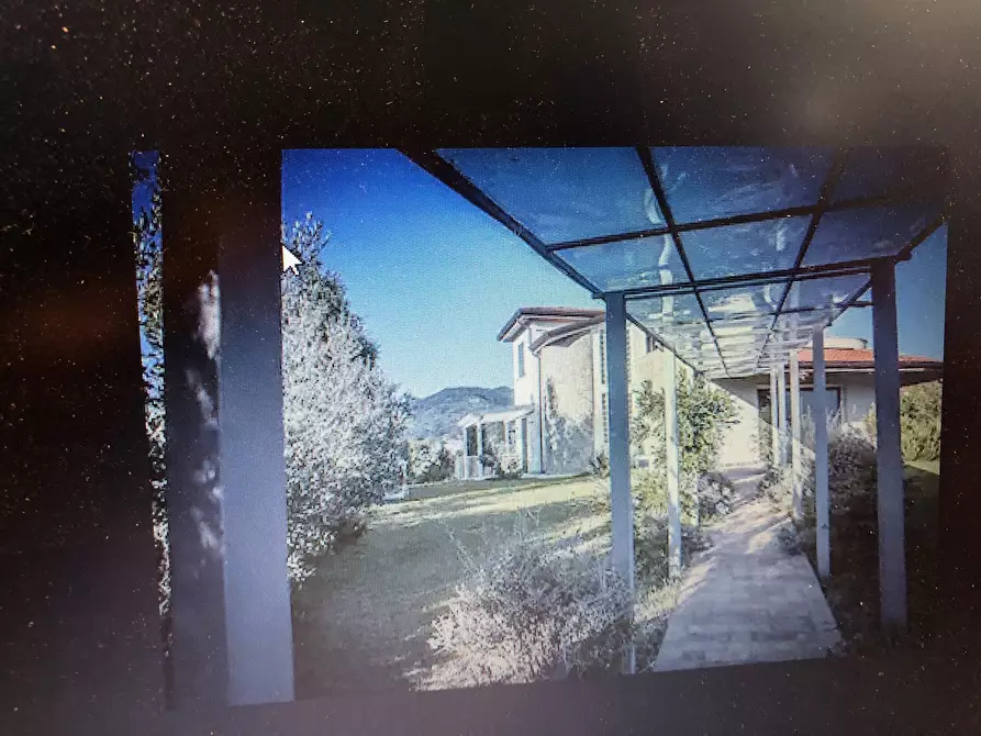 Immagine 22 di Casa indipendente in affitto  a Sarzana